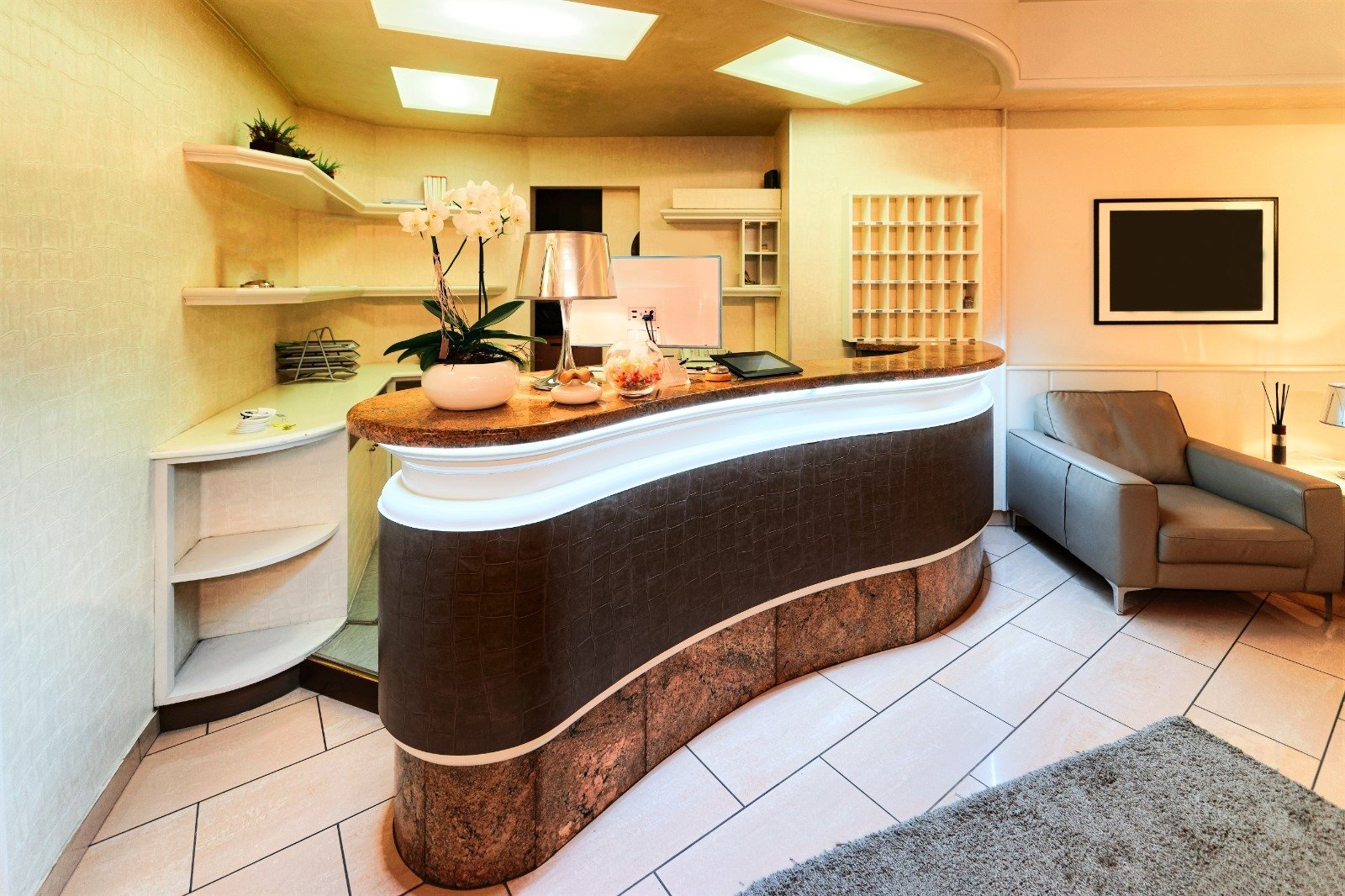 solid surface fabricators
